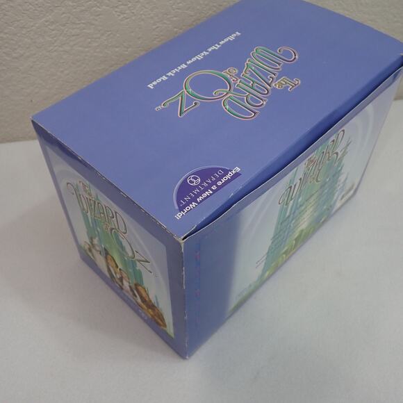 Wizard of Oz Dept 56 Follow the Yellow Brick Road Figurine w/Box 56.59360 - Picture 13 of 16